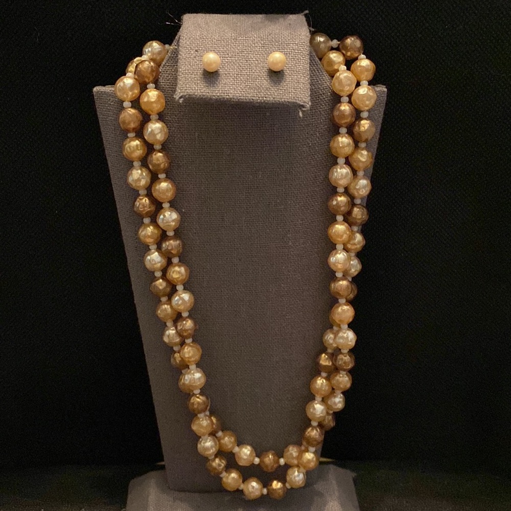 Vintage brown/ pearl acrylic beads necklace / choker with matching earrings.